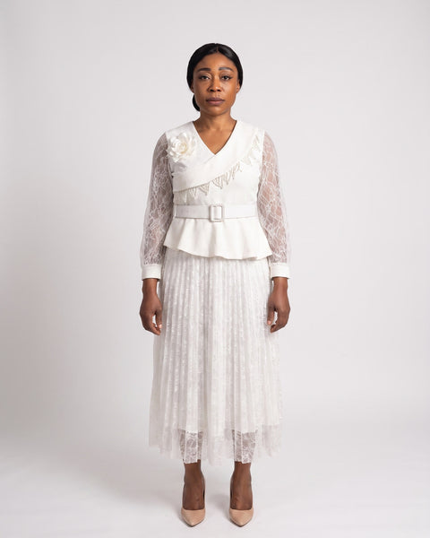 JF-09 robe péplum ivoire en dentelle plissée, vue de face