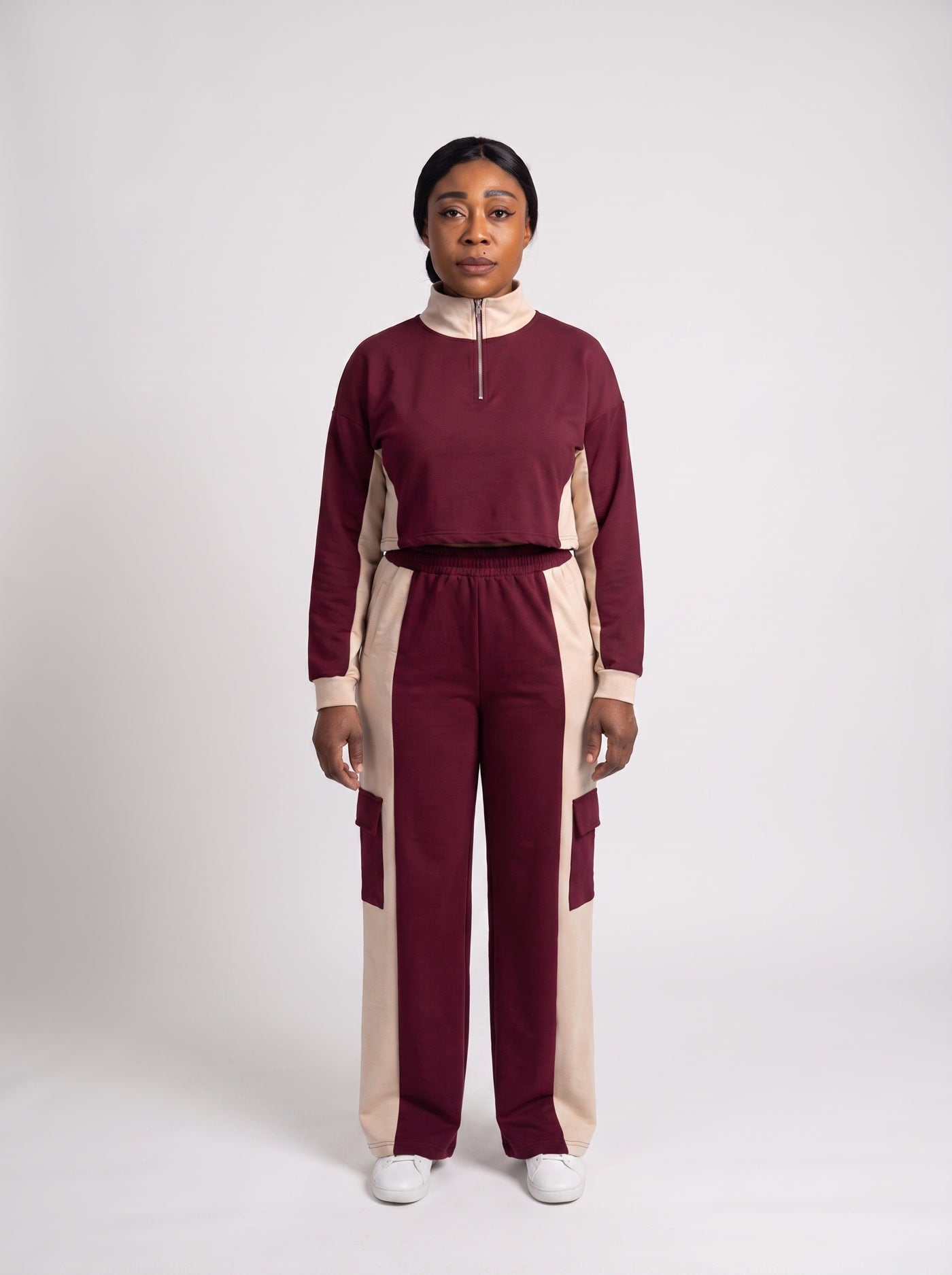 JF-13 ensemble jogging color-block bordeaux et sable, vue de face