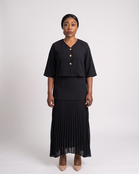 JF-20 ensemble noir veste courte et jupe plissée, vue de face