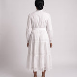 JF-21 robe chemise bohème ivoire à volants, vue de dos