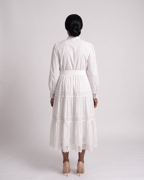 JF-21 robe chemise bohème ivoire à volants, vue de dos